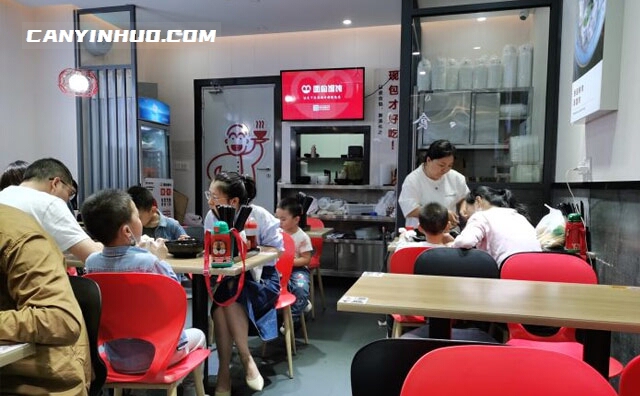 面得馄饨，现包才好吃