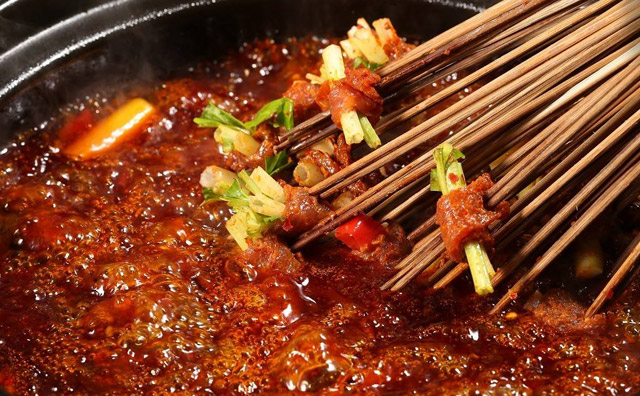 刚开的串串香烤涮生意不好,找准问题所在及时解决